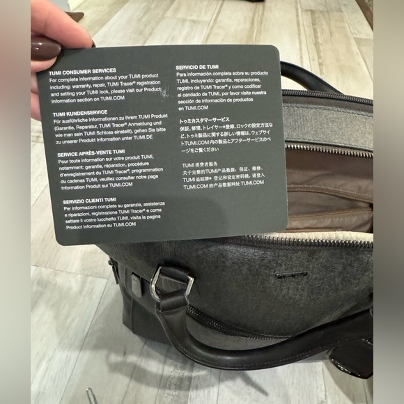 TUMI laptop bag. New without tags. Never been used. So classic - Picture 15 of 15